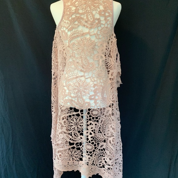 Altar’d State SL Lace Coverup - Picture 3 of 7